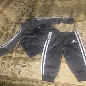 Baby adidas set